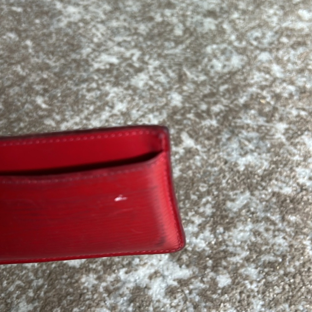 COPY - Louis Vuitton ‘Epi’ Card Holder - Picture 11 of 13